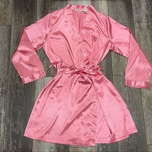 Chanteuse Pink Satin Polyester Short Robe With Sash Size Large